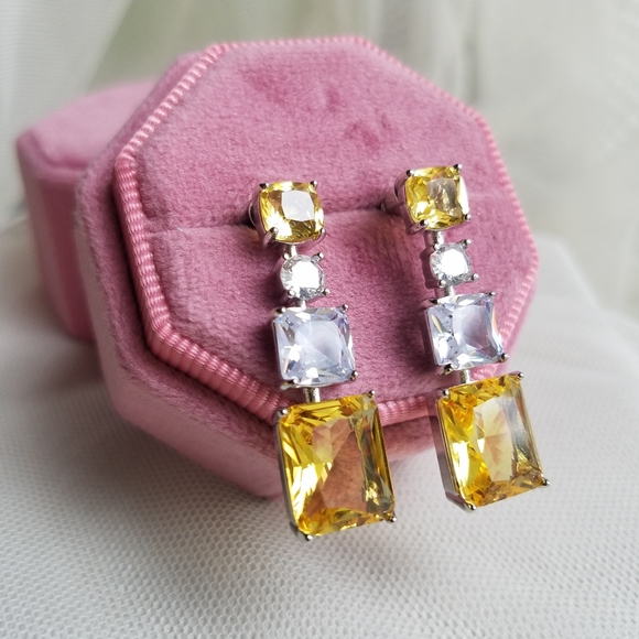 Swarovski Elements 925 Sterling Silver Citrine Yellow Solitaire Ring NEW - Picture 15 of 15